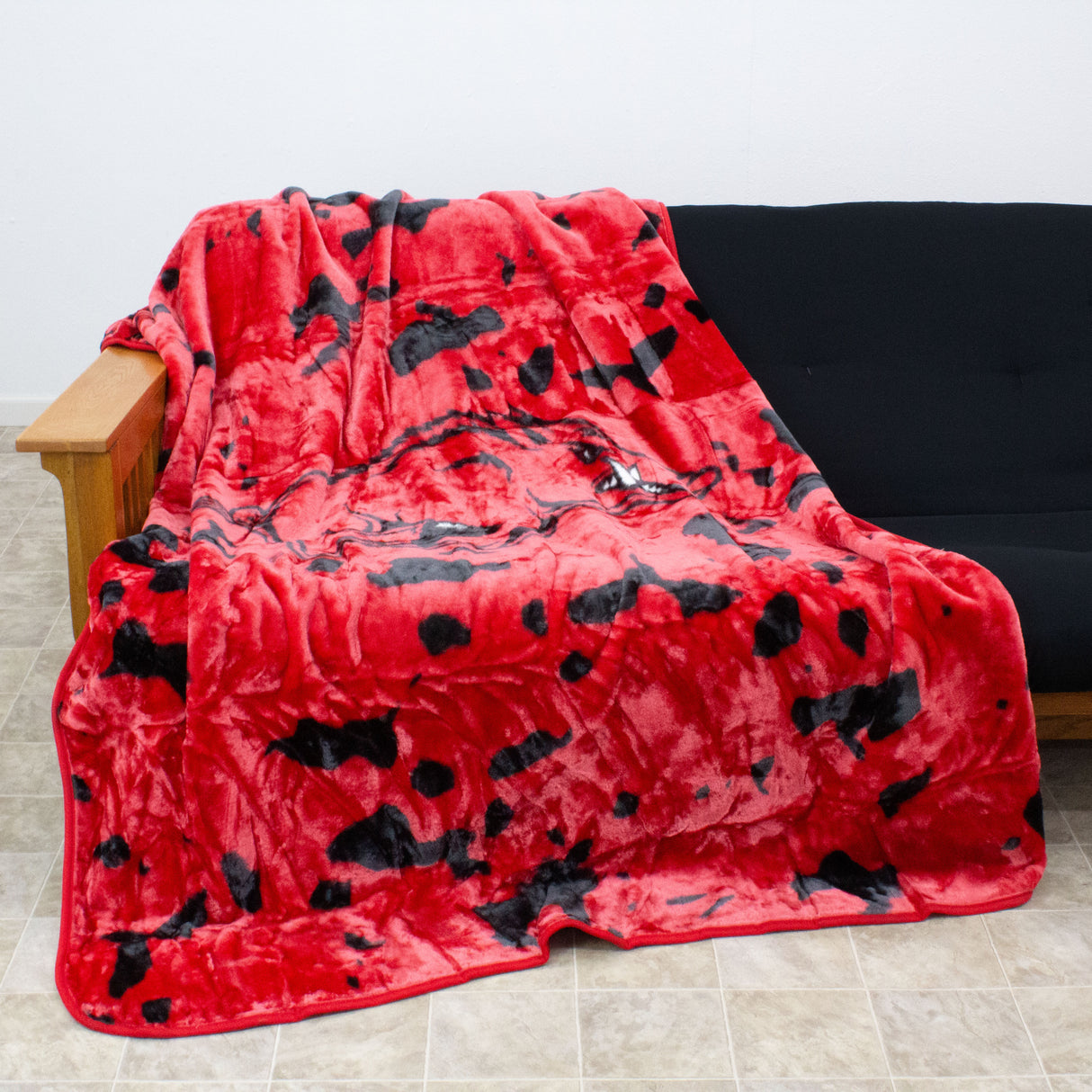 Arkansas Razorbacks Huge Soft Plush Throw Blanket, 86" x 63"
