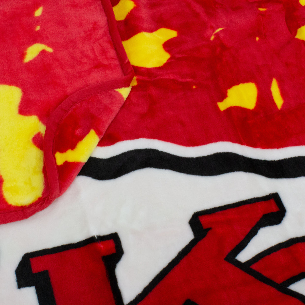 Chiefs plush online blanket