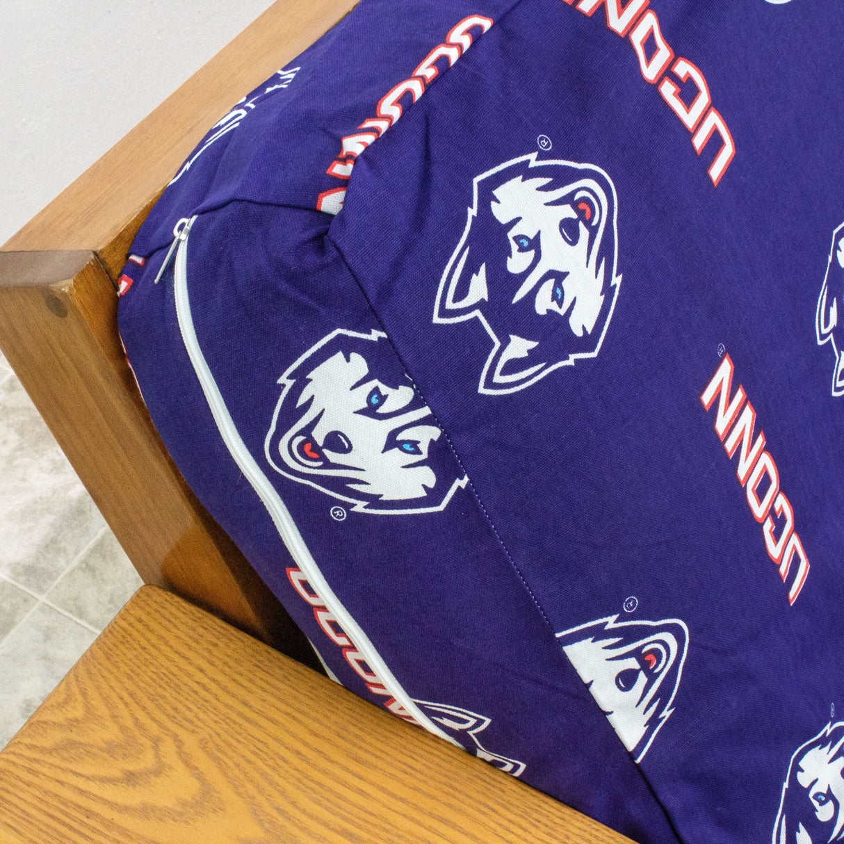 Connecticut Huskies Futon Cover