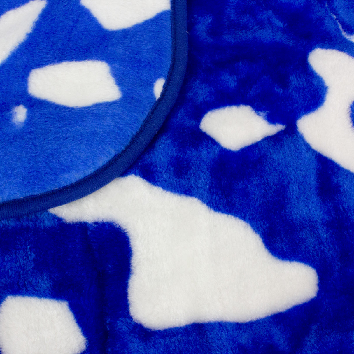 Duke Blue Devils Huge Soft Plush Throw Blanket, 86" x 63"