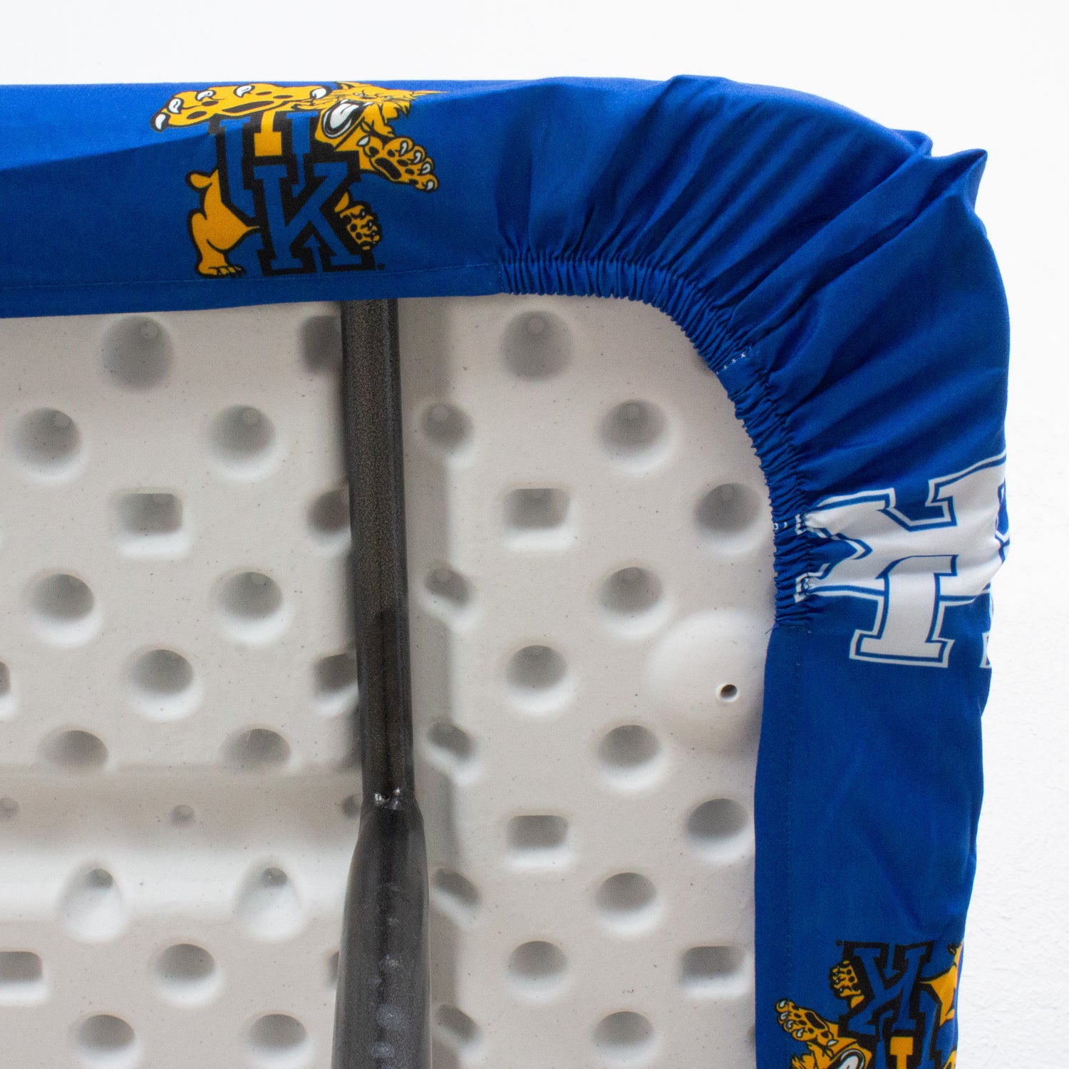 Kentucky Wildcats Fitted Table Cover / Tablecloth:  3 Sizes Available
