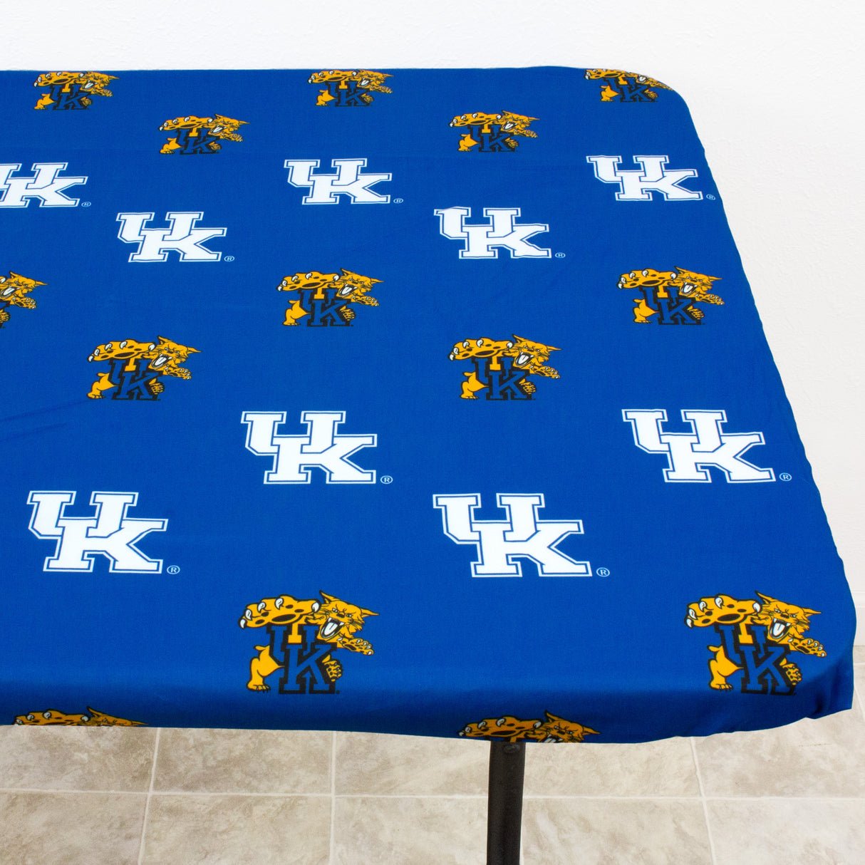 Kentucky Wildcats Fitted Table Cover / Tablecloth:  3 Sizes Available