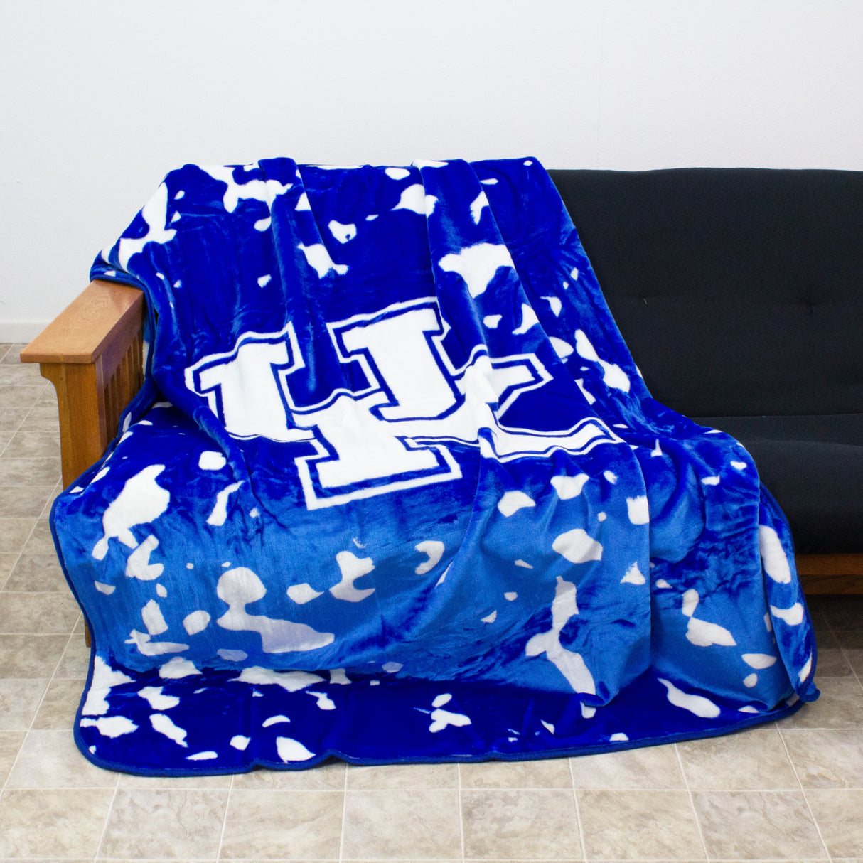Kentucky Wildcats Huge Soft Plush Throw Blanket, 86" x 63"