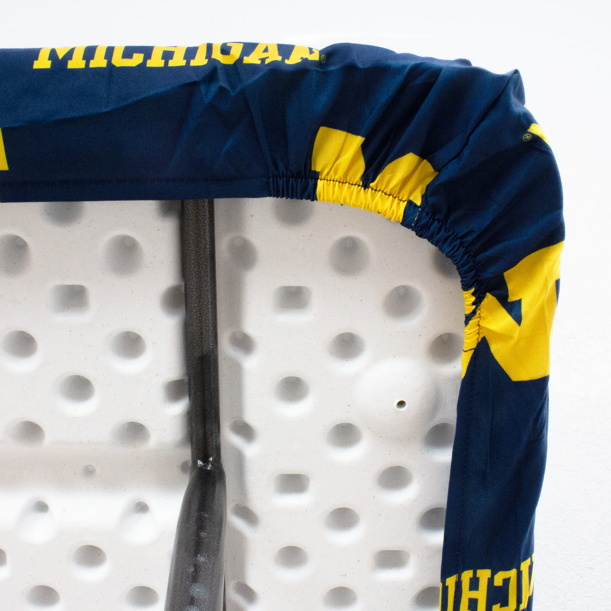Michigan Wolverines Fitted Table Cover / Tablecloth:  3 Sizes Available