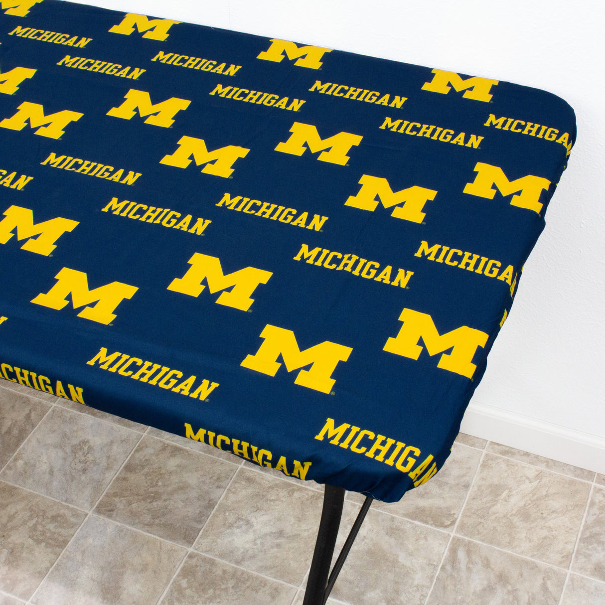 Michigan Wolverines Fitted Table Cover / Tablecloth:  3 Sizes Available