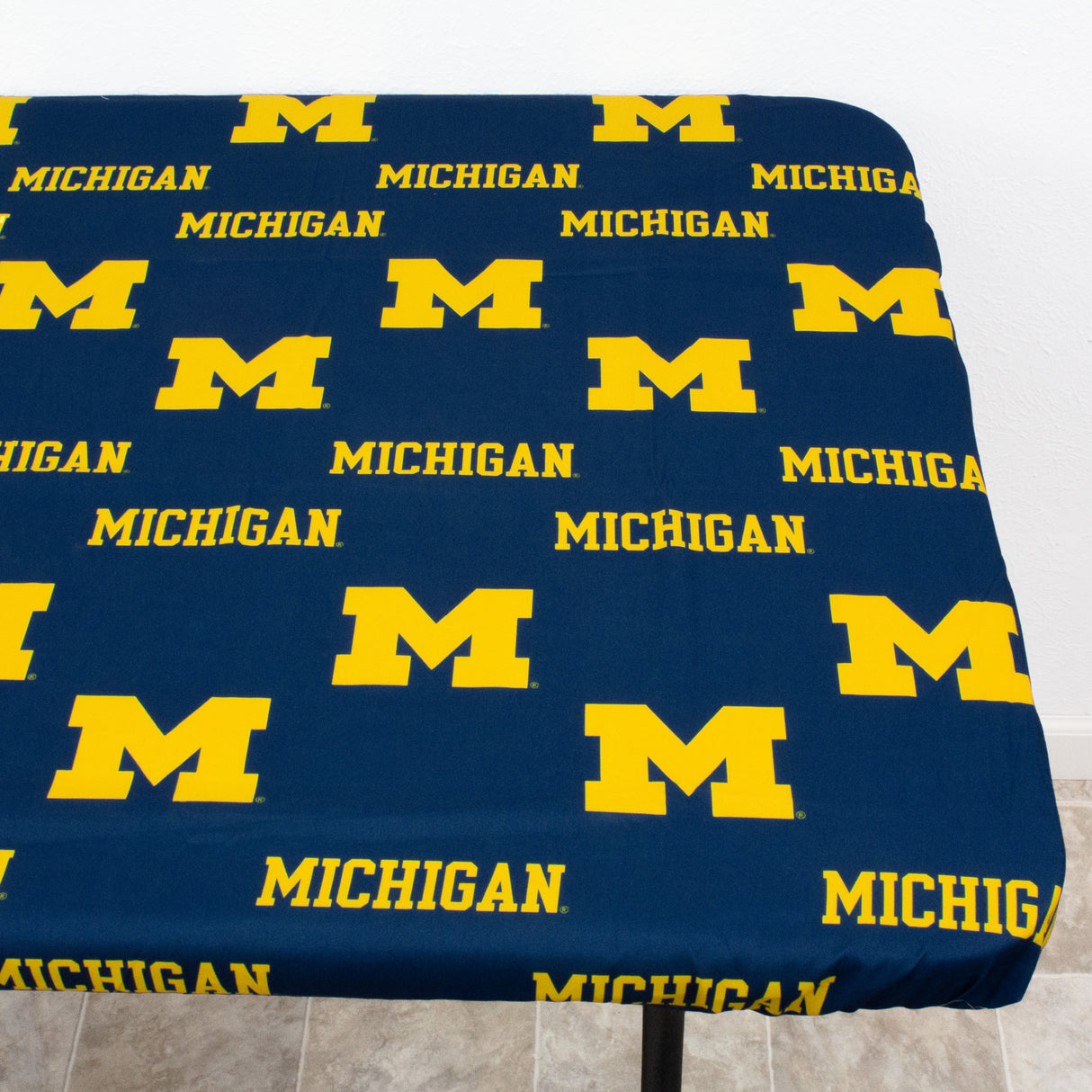 Michigan Wolverines Fitted Table Cover / Tablecloth:  3 Sizes Available