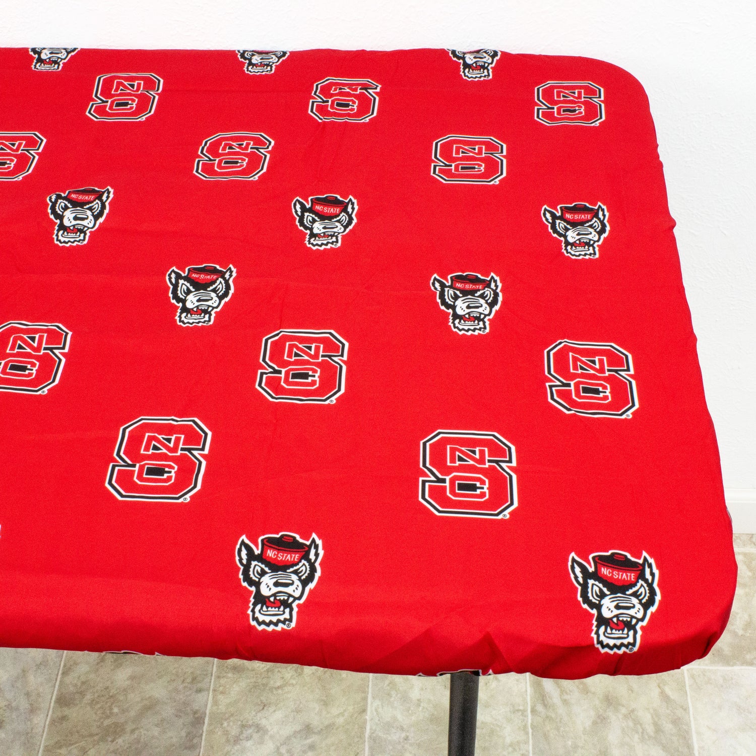 North Carolina State Wolfpack Fitted Table Cover / Tablecloth:  3 Sizes Available