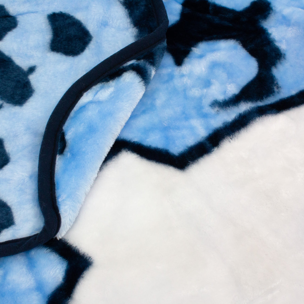 North Carolina Tar Heels Plush Throw Blanket, Bedspread, 86" x 63"