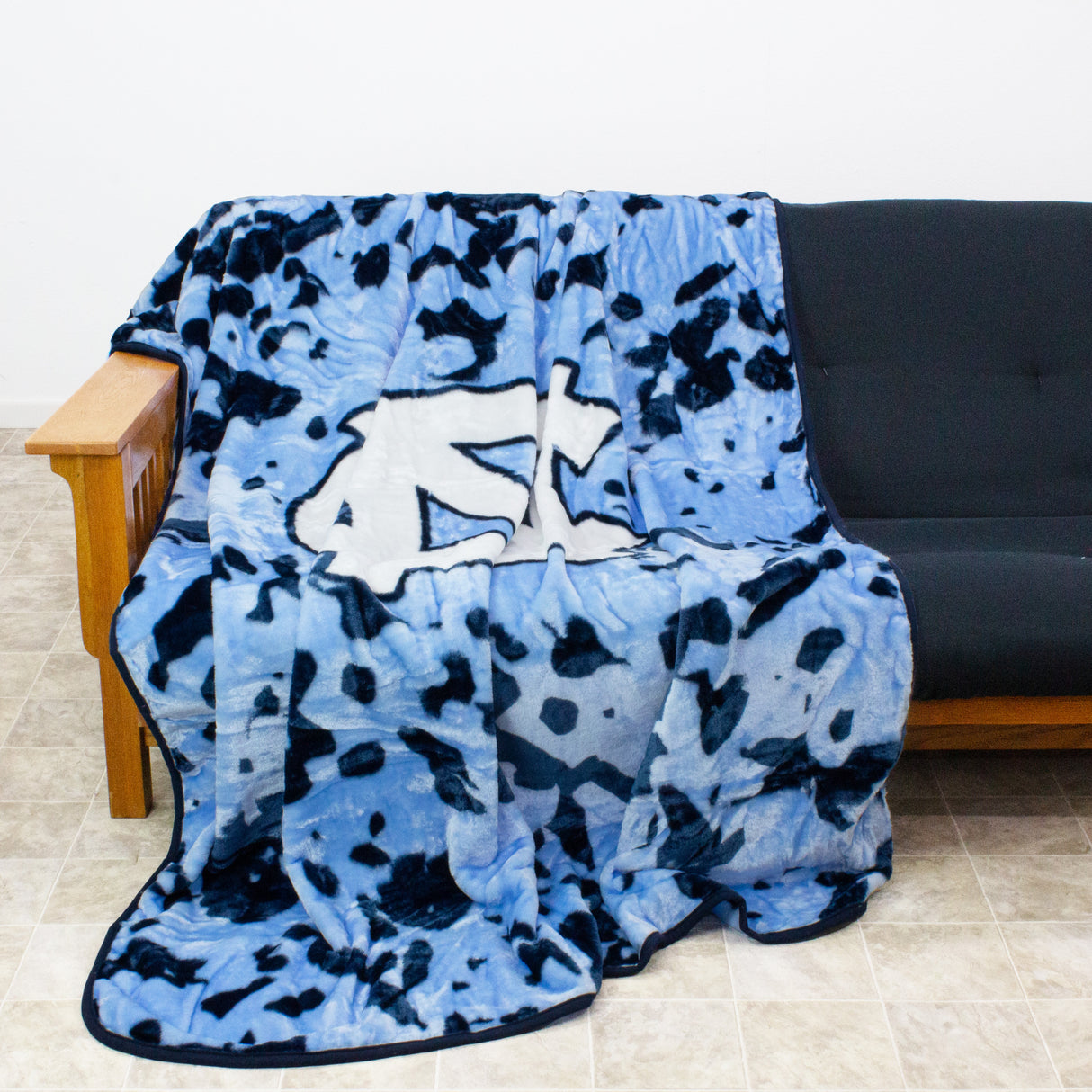 North Carolina Tar Heels Plush Throw Blanket, Bedspread, 86" x 63"