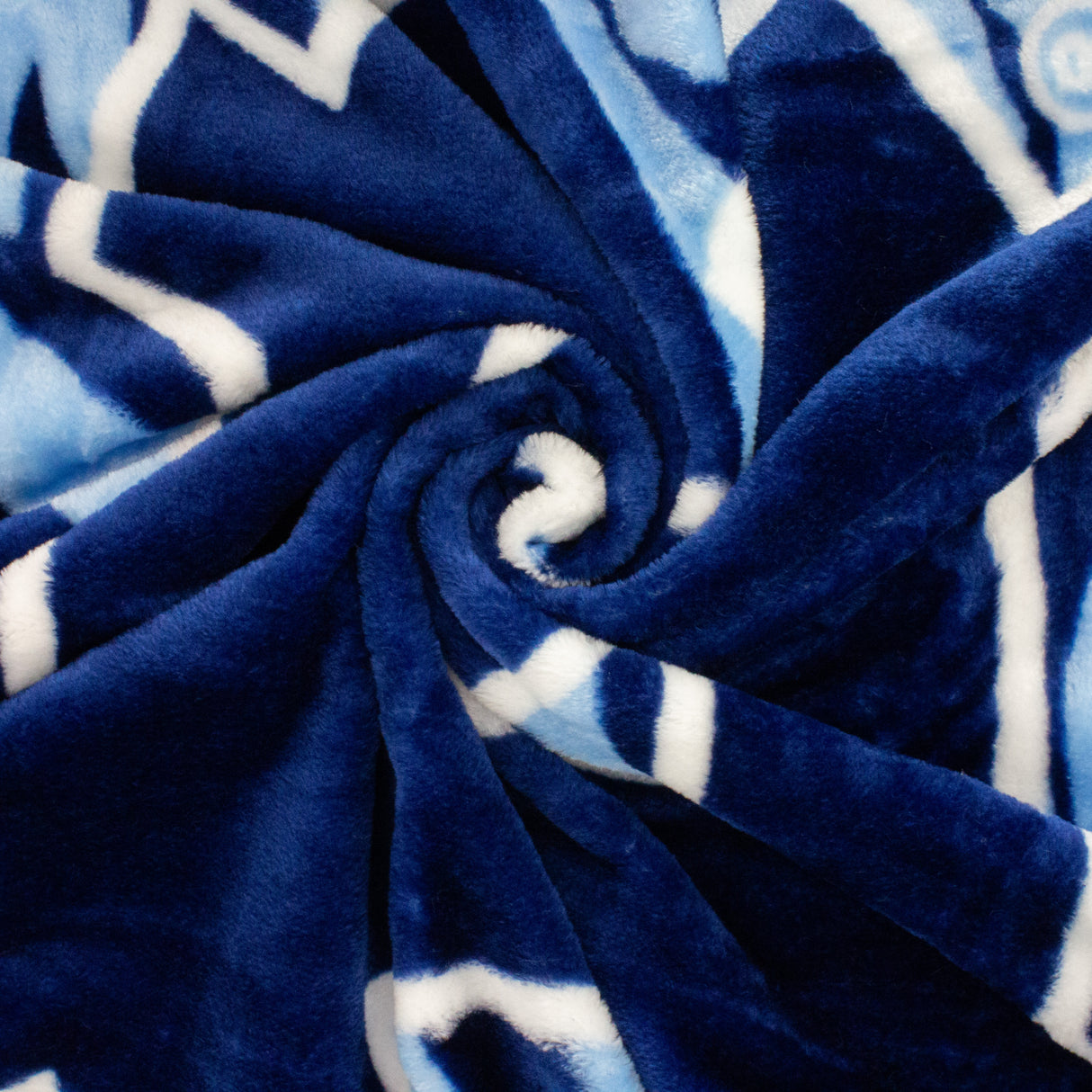 North Carolina Tar Heels Raschel Throw Blanket