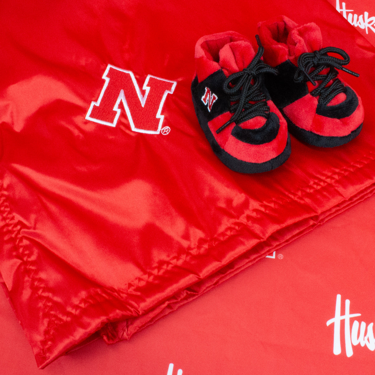 Nebraska Cornhuskers Silky and Super Soft Plush Baby Blanket, 28" x 28"