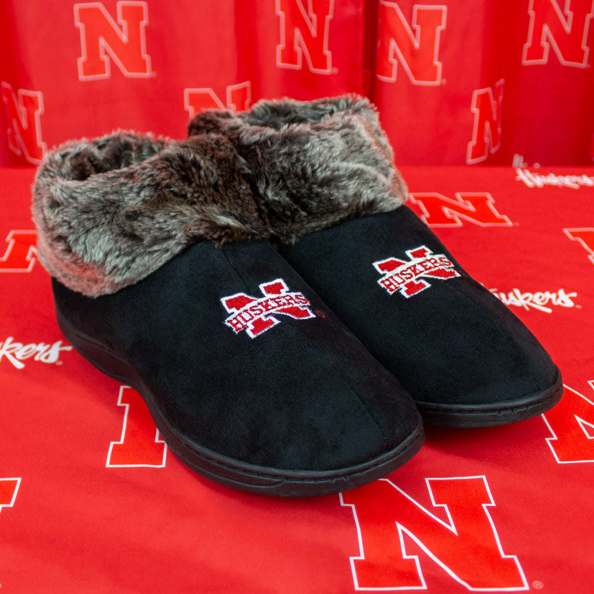 Nebraska Cornhuskers Faux Sheepskin Furry Top Slipper