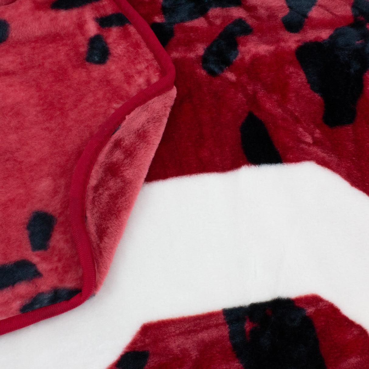 Oklahoma Sooners Plush Throw Blanket, Bedspread, 86" x 63"