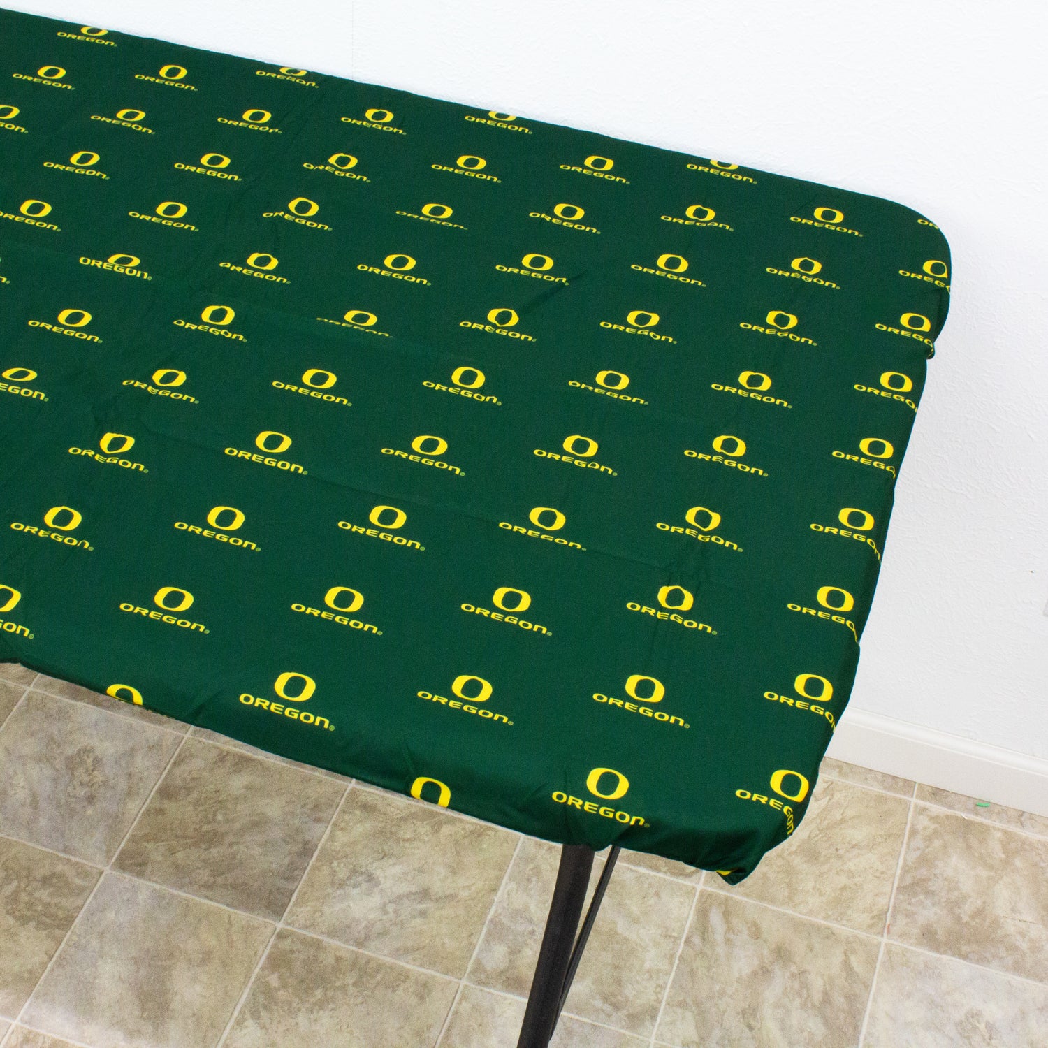 Oregon Ducks Fitted Table Cover / Tablecloth:  3 Sizes Available