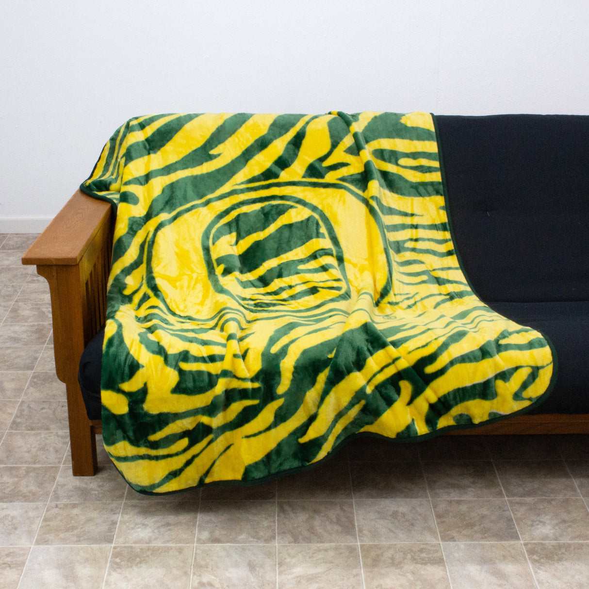 Oregon Ducks Soft and Warm Throw Blanket, 50" x 60"
