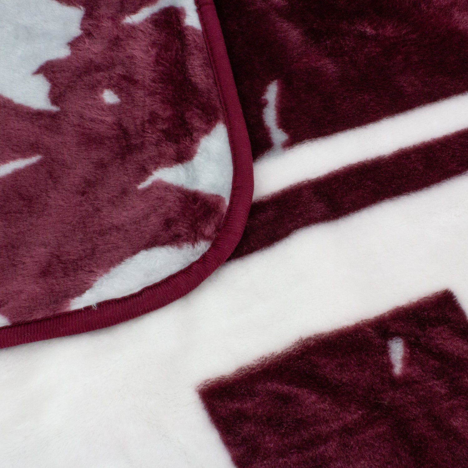 Texas A&M Aggies Plush Throw Blanket, Bedspread, 86" x 63"