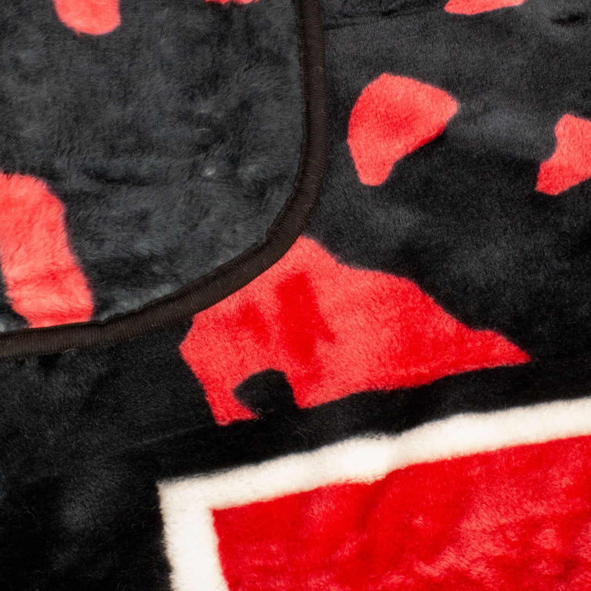 Texas Tech Red Raiders Plush Throw Blanket, Bedspread, 86" x 63"