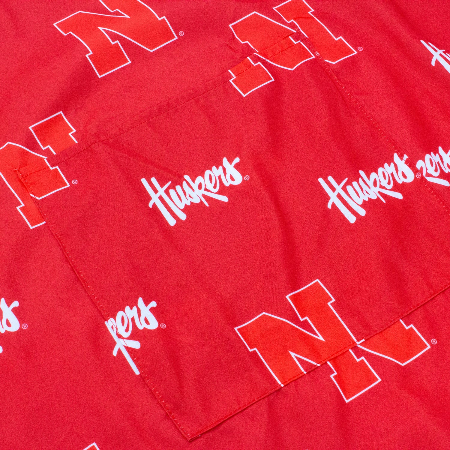 Nebraska Huskers Grilling Tailgating Apron with 9" Pocket, Adjustable