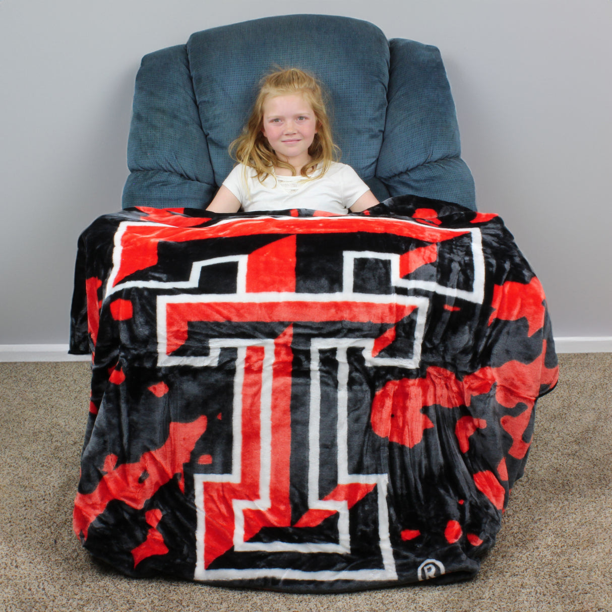 Texas Tech Red Raiders Plush Throw Blanket, Bedspread, 86" x 63"