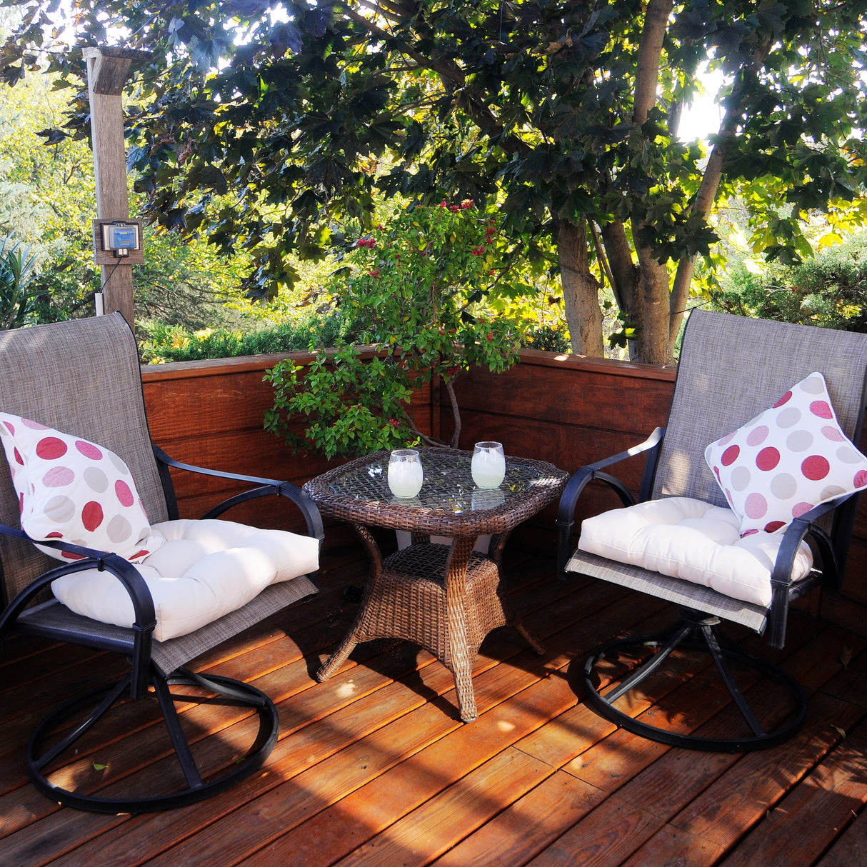 Garnet and Gray Big Dots Outdoor Decorative Pillow