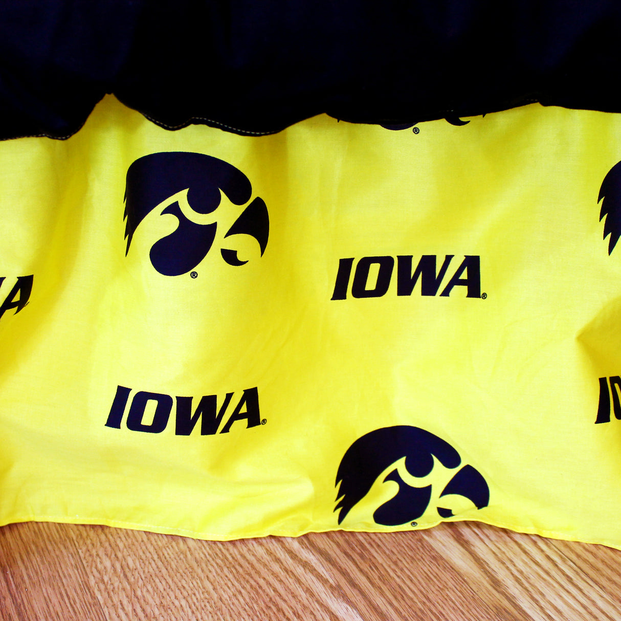 Iowa Hawkeyes Dust Ruffle