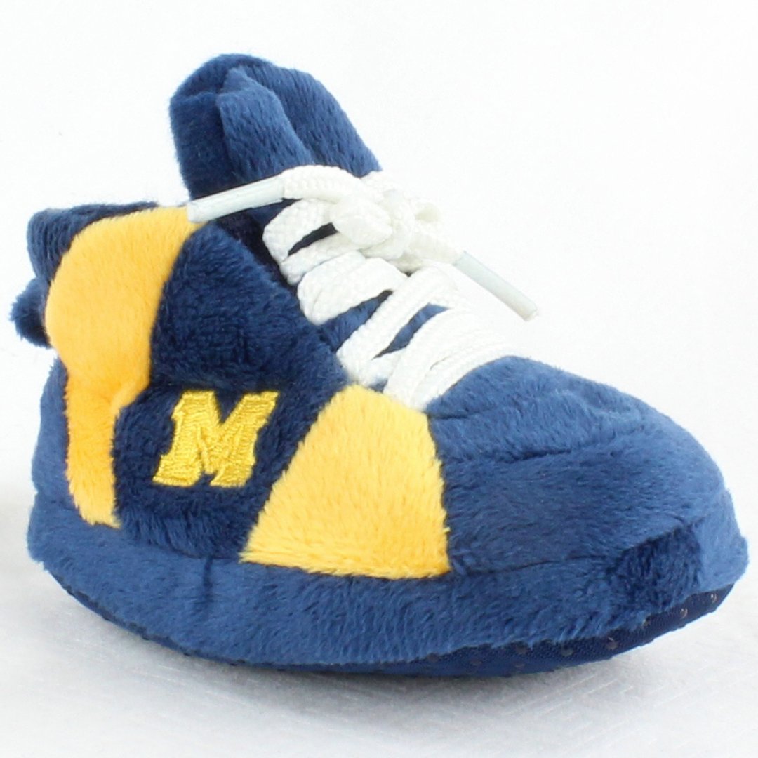 Michigan Wolverines Baby Blanket & Slippers Set