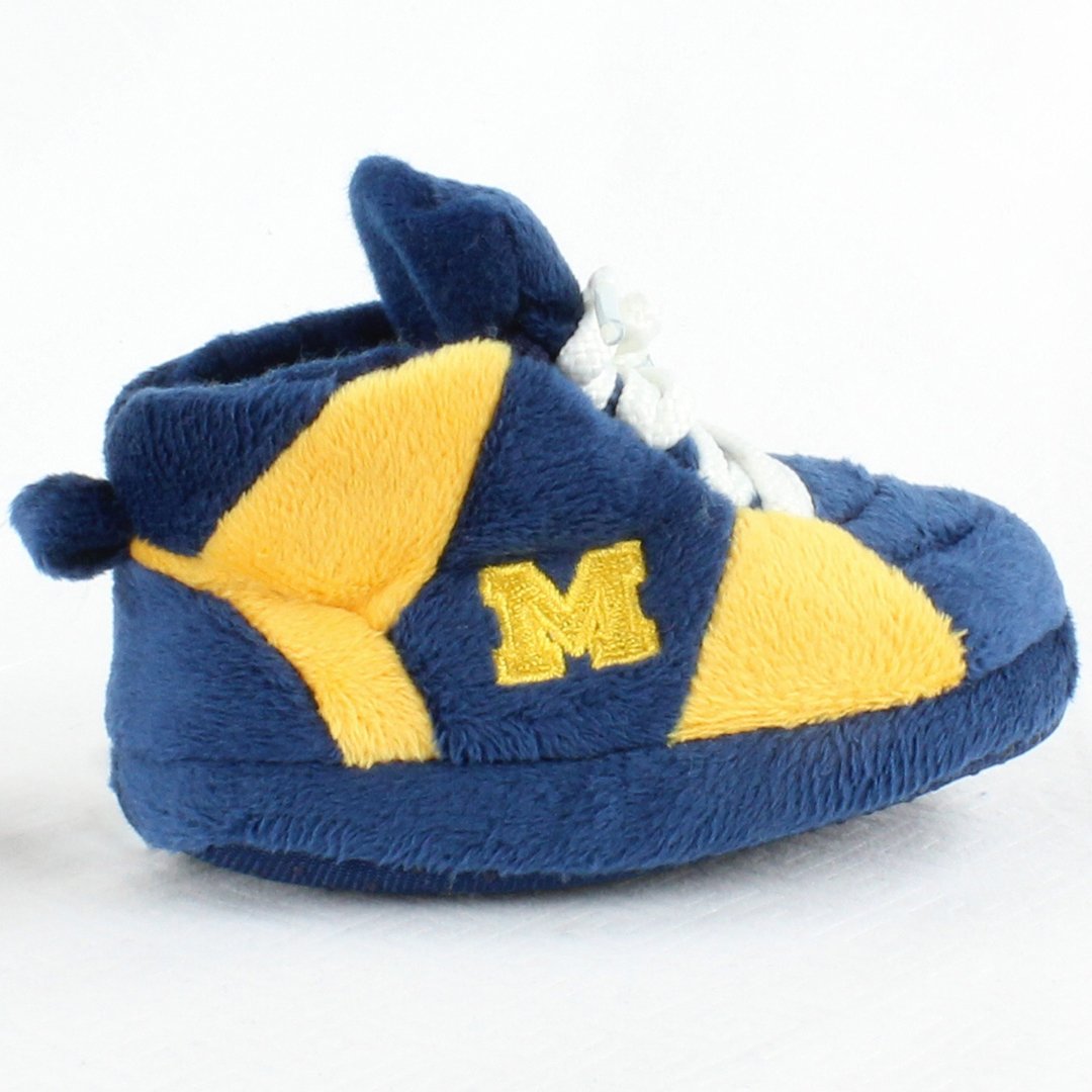 Michigan Wolverines Baby Blanket & Slippers Set