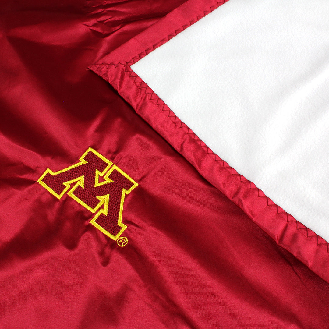 Minnesota Golden Gophers Silky and Super Soft Plush Baby Blanket, 28" x 28"