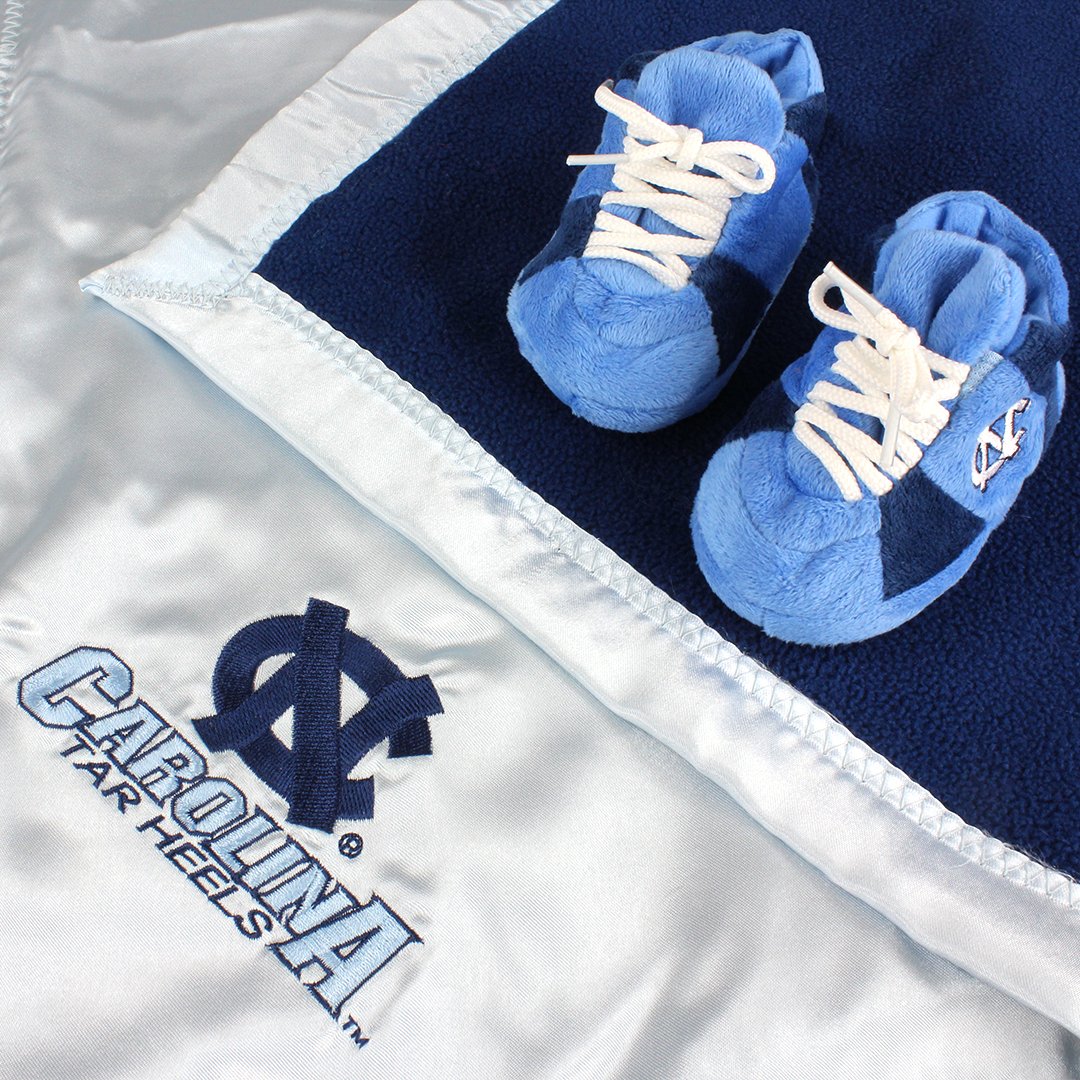 North Carolina Tar Heels Baby Blanket & Slippers Set