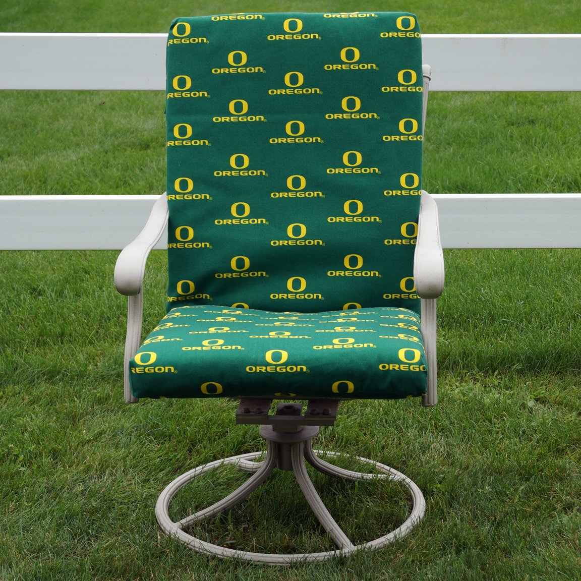 Oregon Ducks Two Piece Chair Cushion