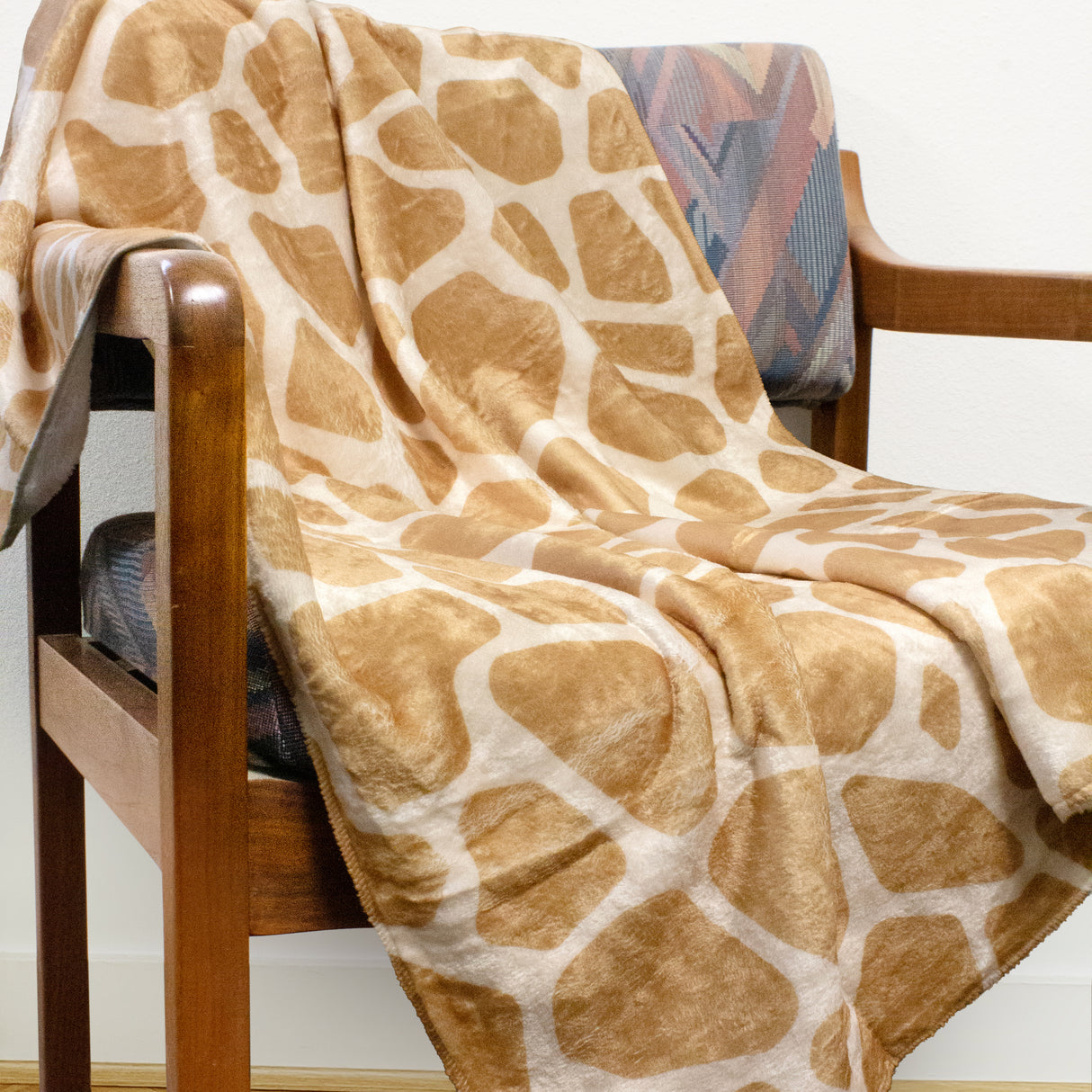 Giraffe Print Throw Blanket