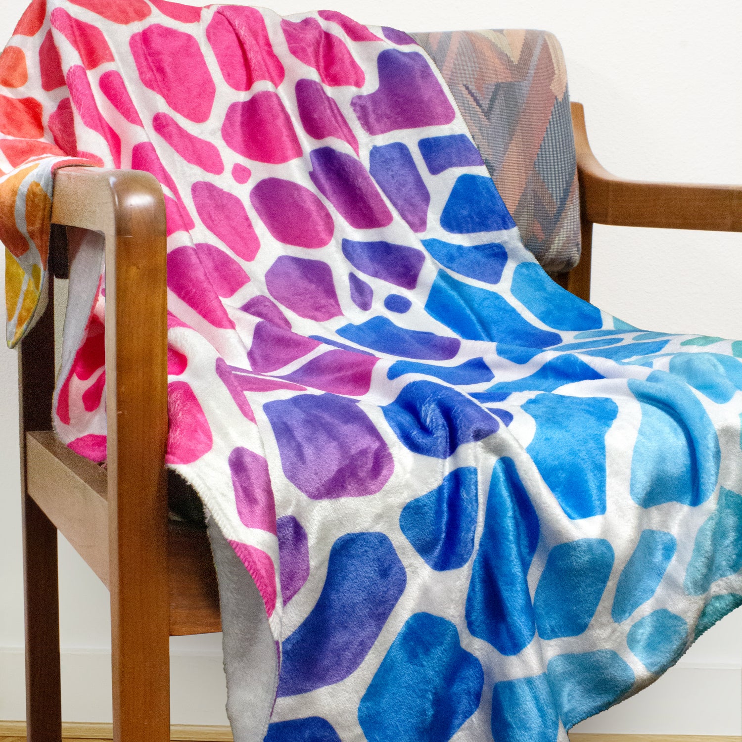 Giraffe Print Throw Blanket
