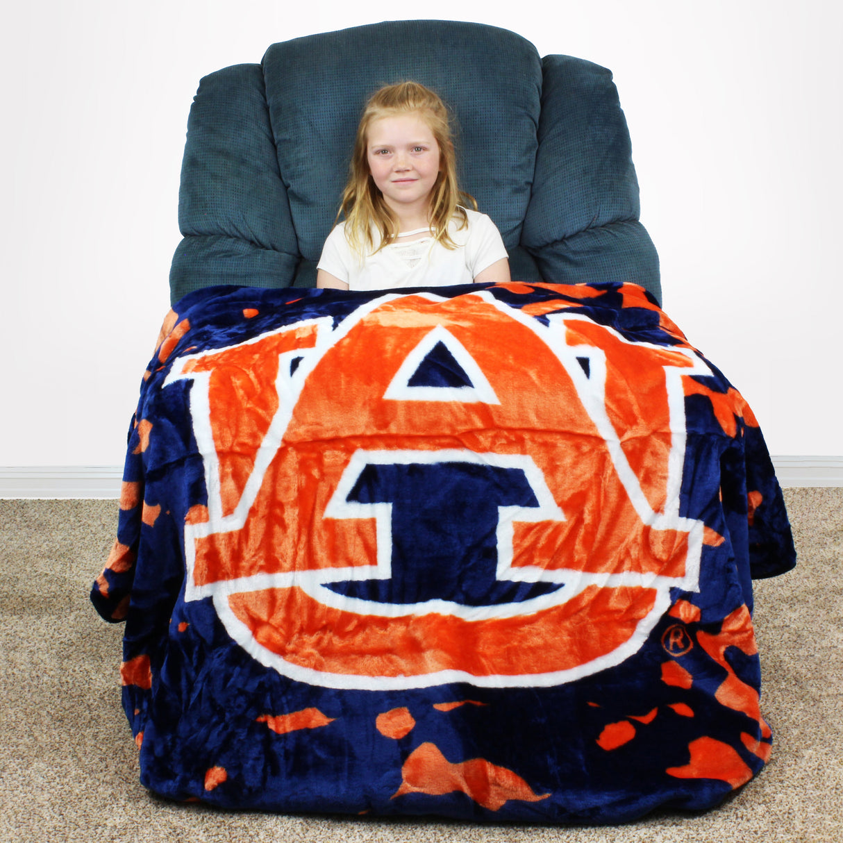Auburn Tigers Plush Throw Blanket, Bedspread, 86" x 63"