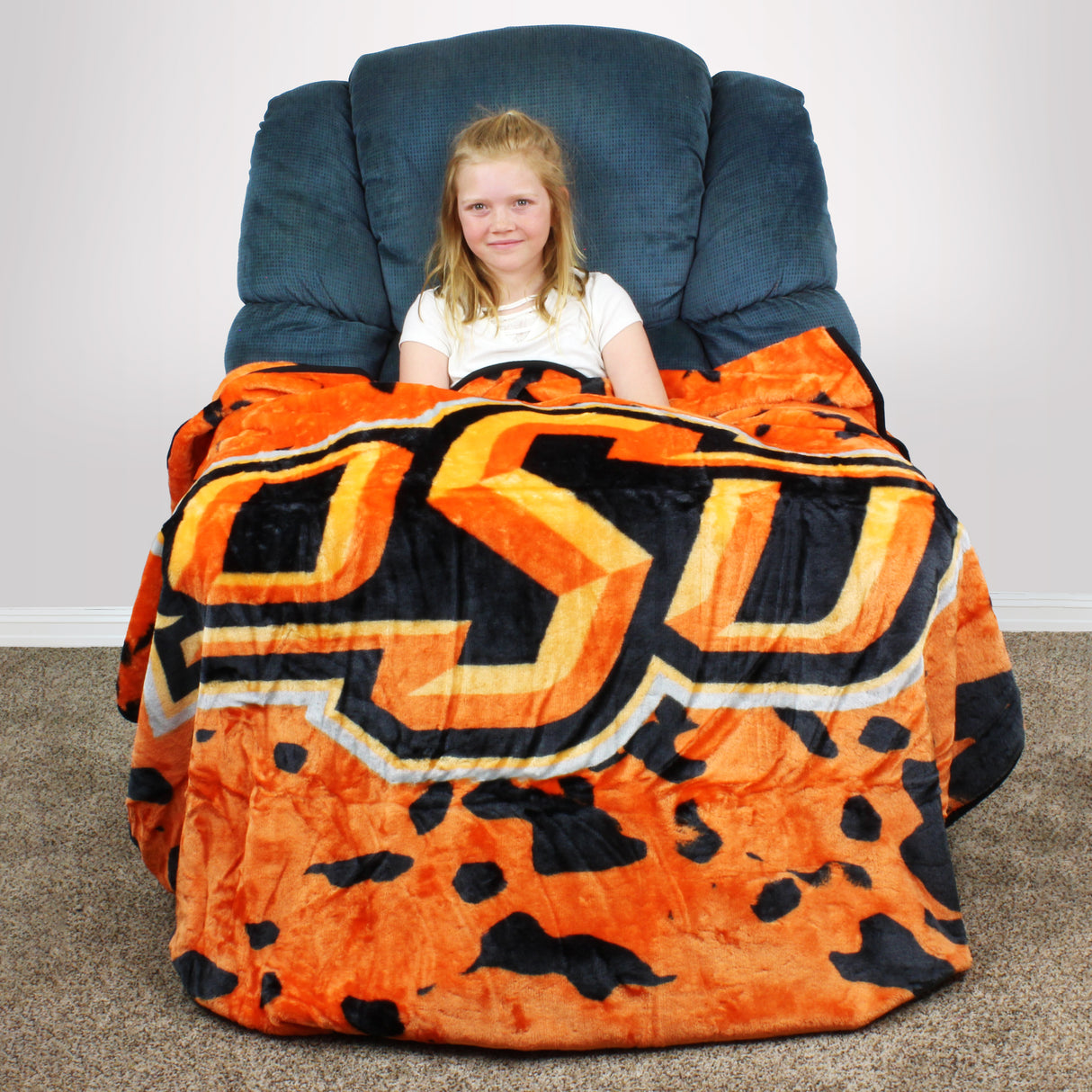 Oklahoma State Cowboys Plush Throw Blanket, Bedspread, 86" x 63"