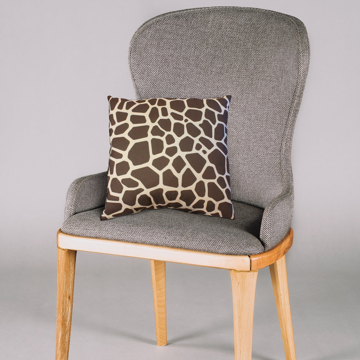 Giraffe Print Decorative Pillow, Made in the USA