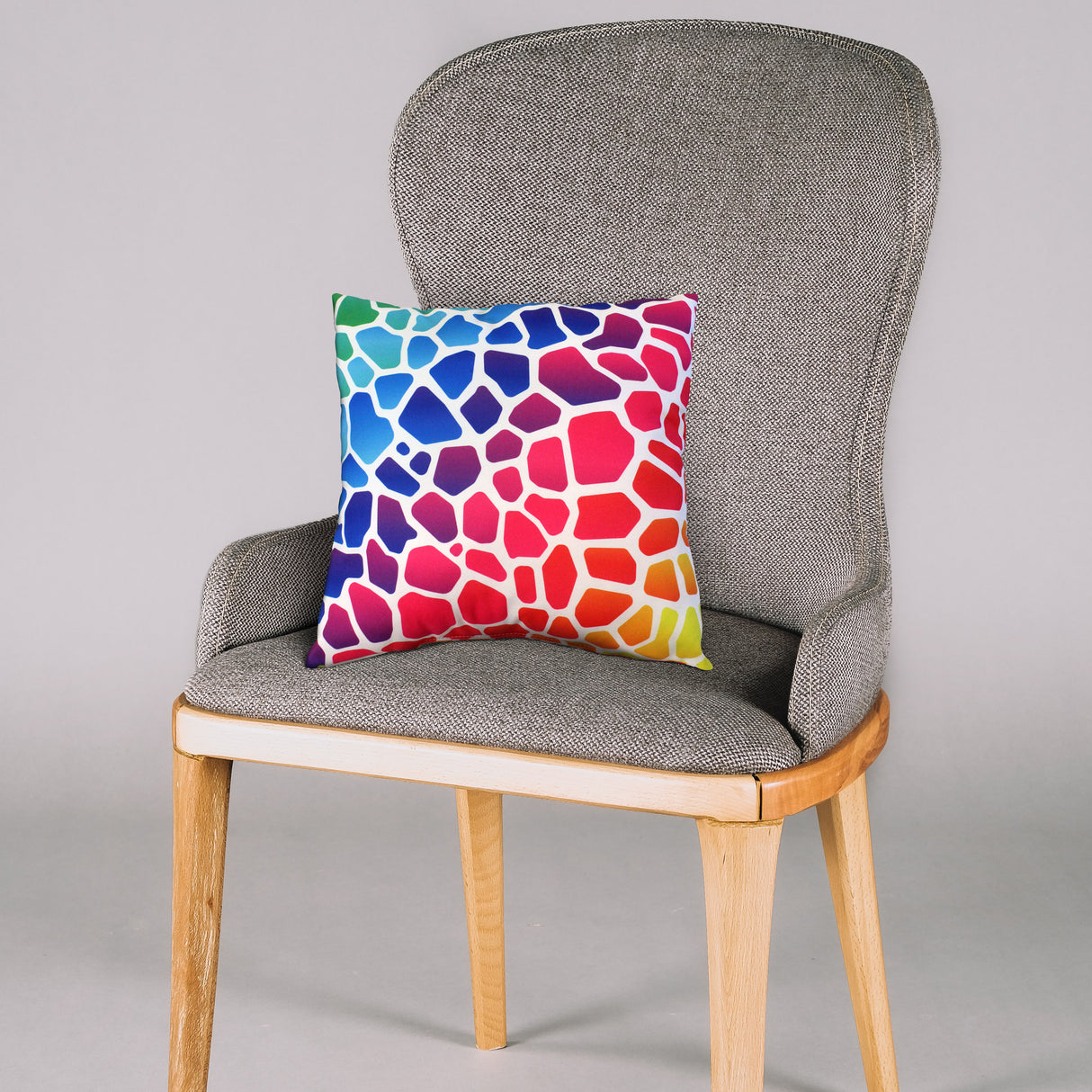 Giraffe Print Decorative Pillow, Made in the USA