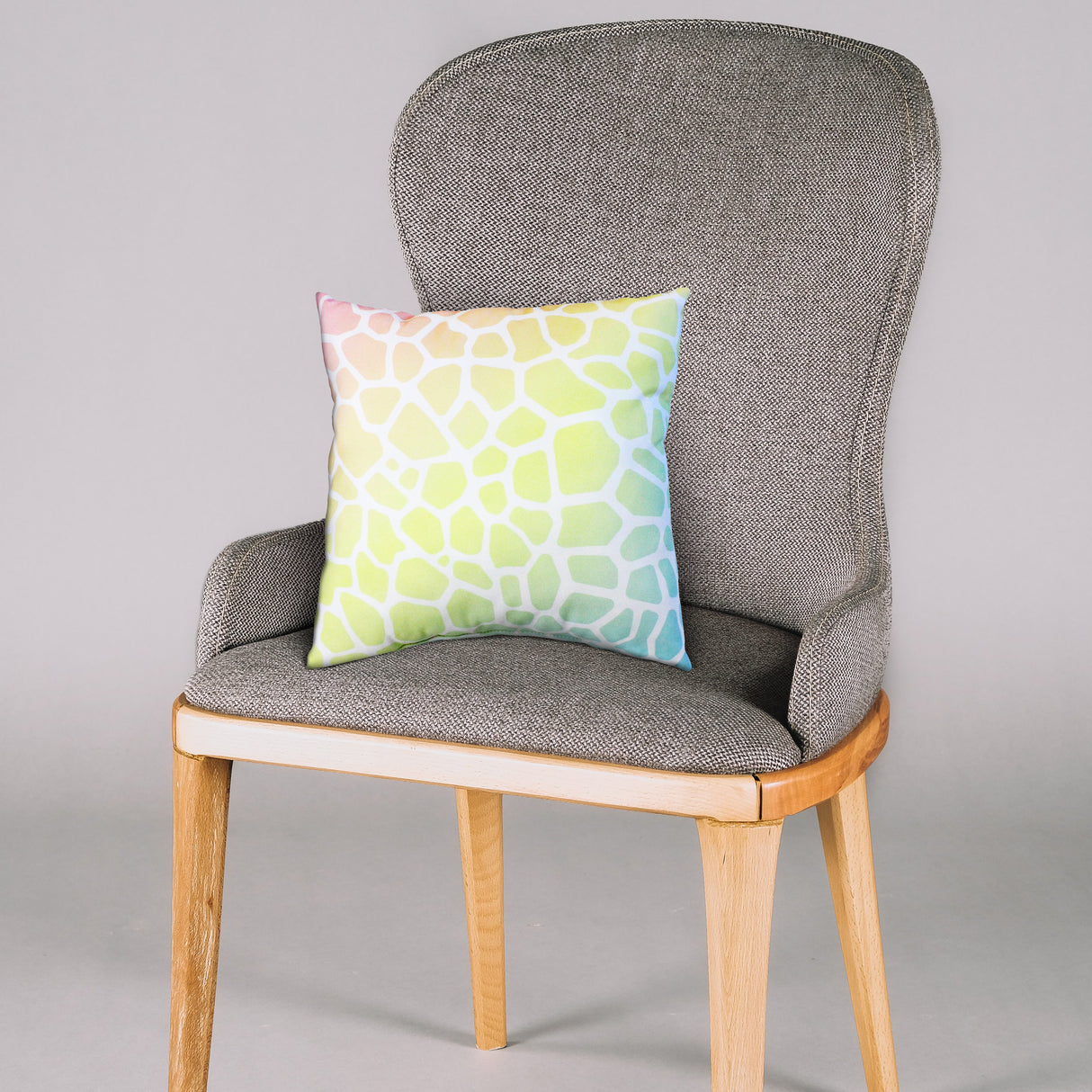 Giraffe Print Decorative Pillow, Made in the USA