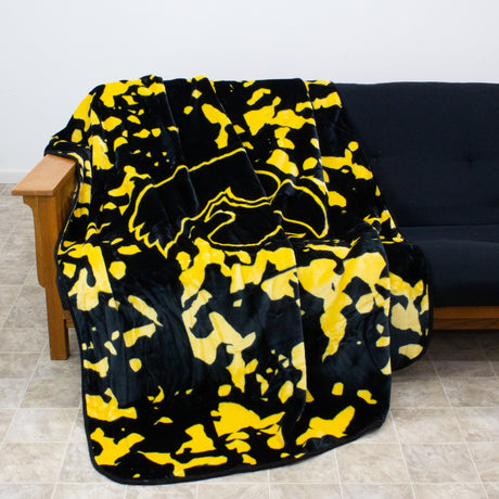 Iowa Hawkeyes Huge Soft Plush Throw Blanket, 86" x 63"