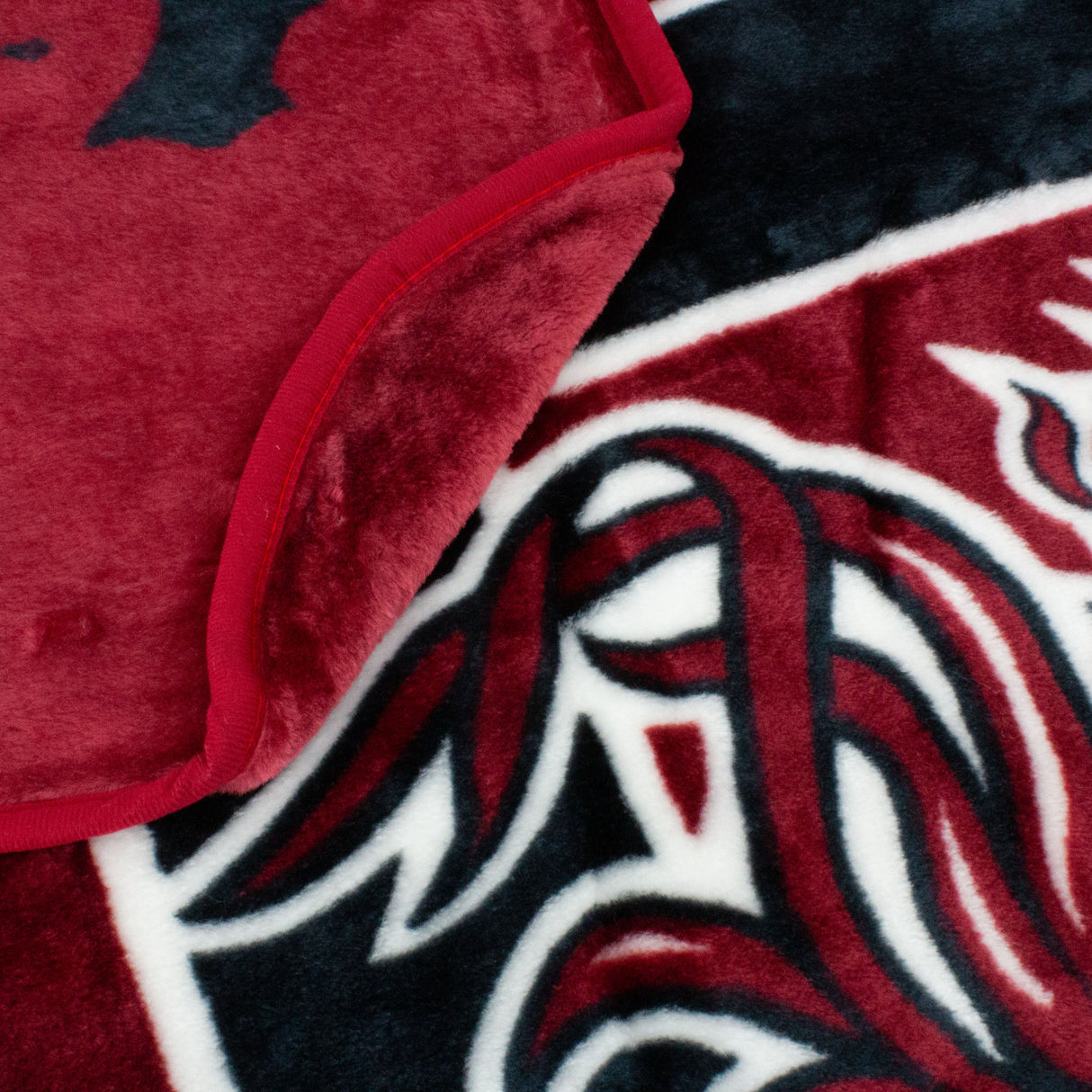 South Carolina Gamecocks Plush Throw Blanket, Bedspread, 86" x 63"