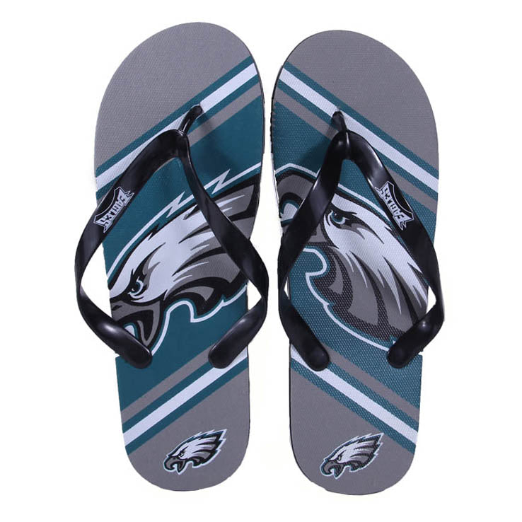 Philadelphia Eagles FOCO Big Logo Flip Flops
