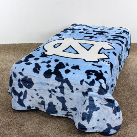 North Carolina Tar Heels Huge Soft Plush Throw Blanket, 86" x 63"