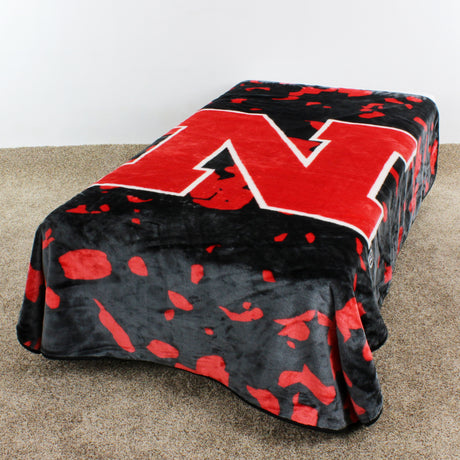 Nebraska Cornhuskers Huge Soft Plush Throw Blanket, 86" x 63"
