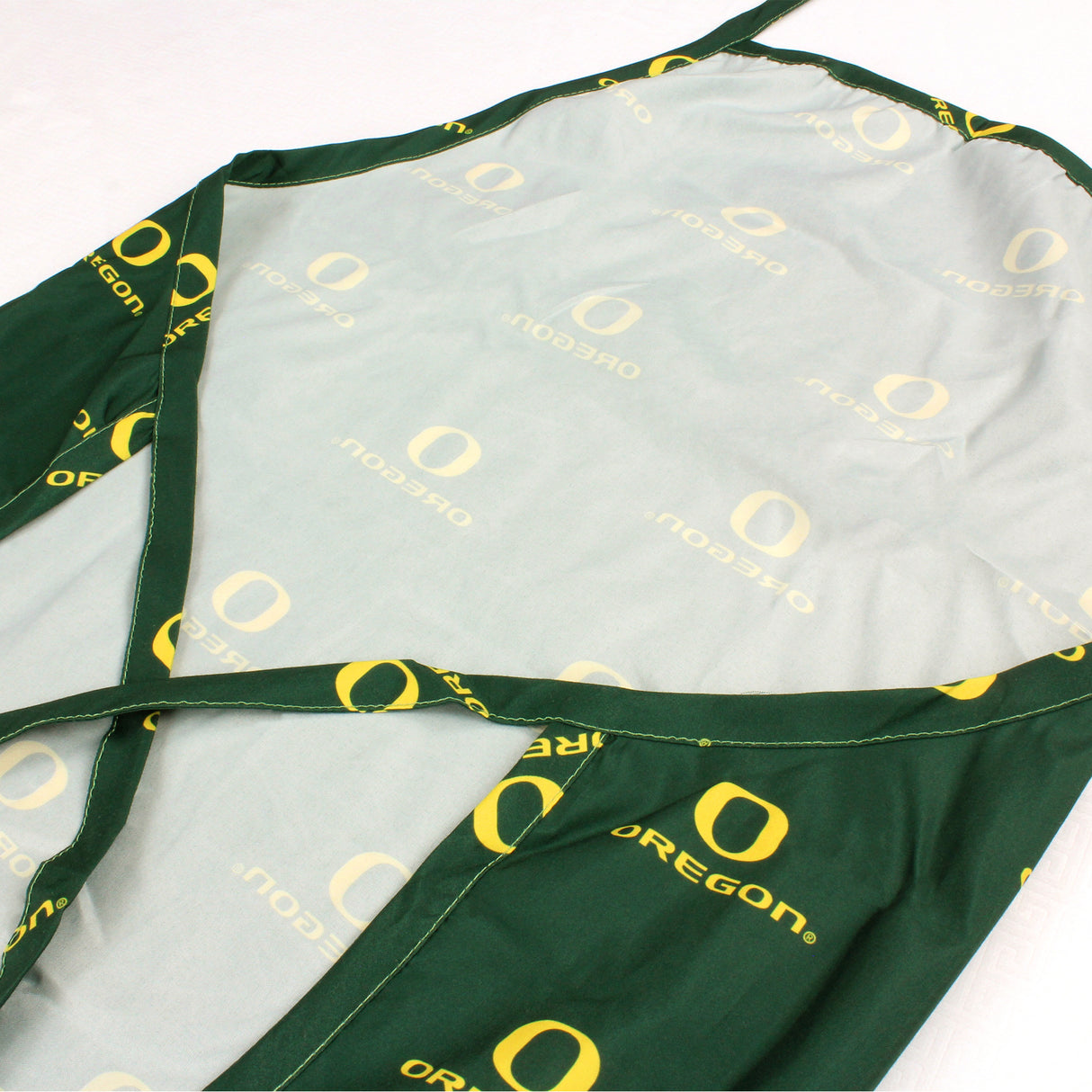 Oregon Ducks Grilling Tailgating Apron with 9" Pocket, Adjustable